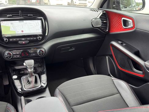 Certified 2022 Kia Soul Turbo FWD image 23