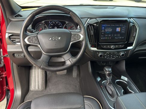 Used 2022 Chevrolet Traverse Premier w/ Redline Edition AWD/4WD image 15