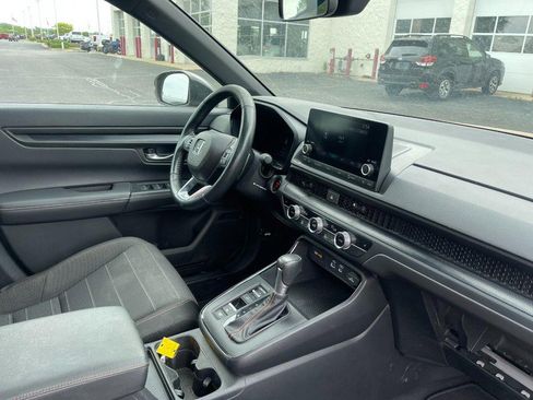 Used 2023 Honda CR-V Sport image 2