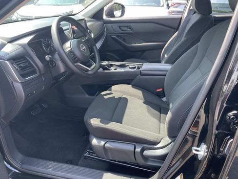 Used 2024 Nissan Rogue S AWD/4WD image 19