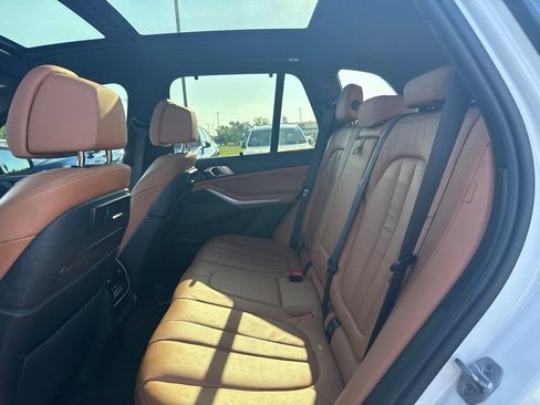 Used 2022 BMW X5 M50i w/ Executive Package AWD/4WD image 21