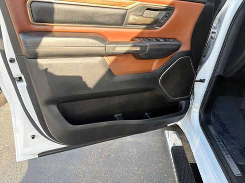 Used 2022 RAM 1500 Limited AWD/4WD image 12