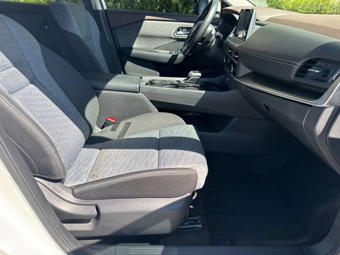 Used 2023 Nissan Rogue SV AWD/4WD image 13