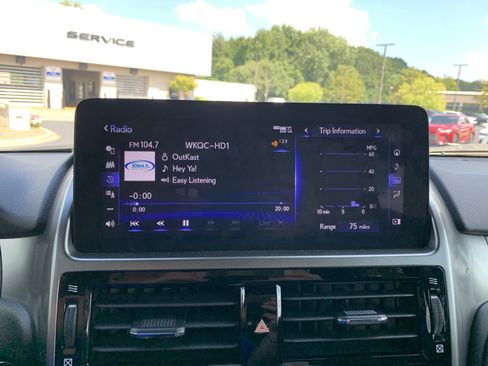 Used 2023 Lexus GX 460 Premium w/ Premium Package AWD/4WD image 26
