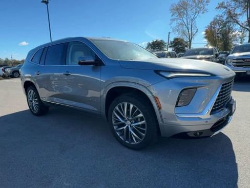 New 2026 Buick Enclave Avenir w/ Super Cruise Package image 2