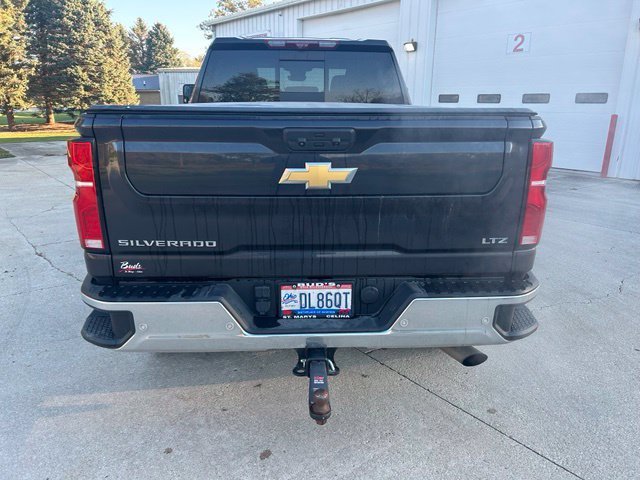 Certified 2024 Chevrolet Silverado 3500 LTZ w/ LTZ Convenience Package AWD/4WD image 4