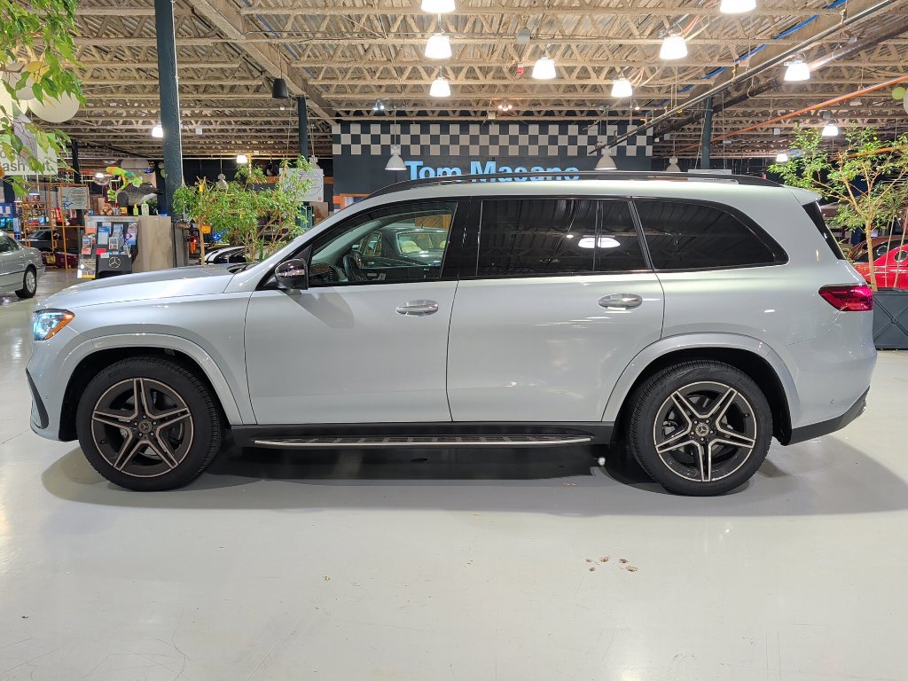Used 2026 Mercedes-Benz GLS 450 4MATIC image 12