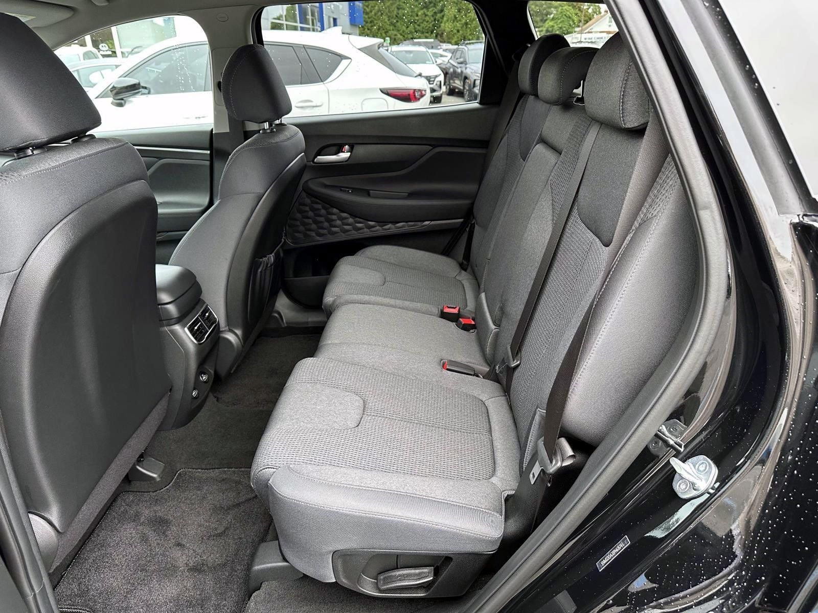 Used 2023 Hyundai Santa Fe SEL AWD/4WD image 12
