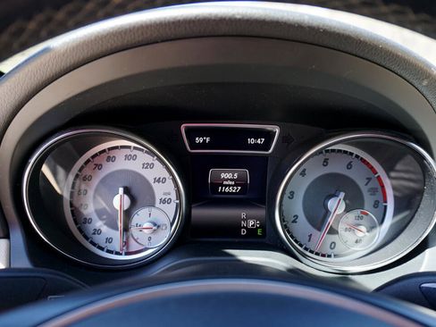 Used 2015 Mercedes-Benz CLA 250 4dr Sdn CLA 250 FWD image 15