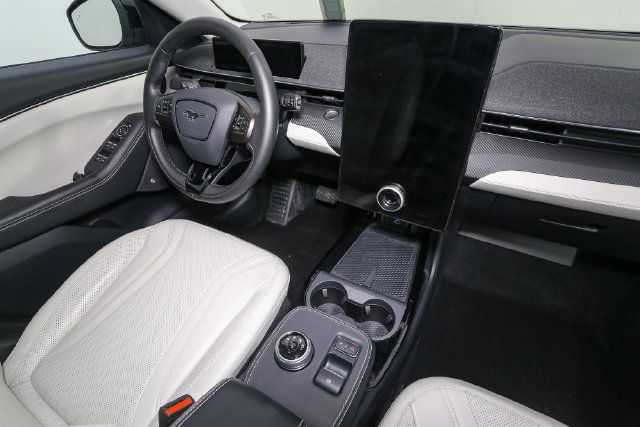 Used 2023 Ford Mustang Mach-E Premium AWD/4WD image 18