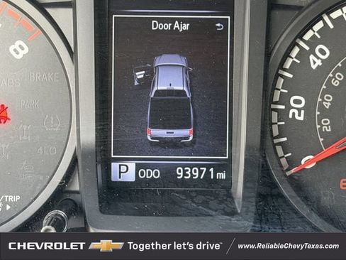 Used 2019 Toyota Tacoma SR w/ SR Convenience Package RWD image 17