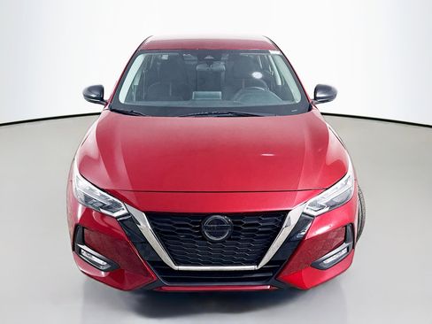 Used 2021 Nissan Sentra SR image 2