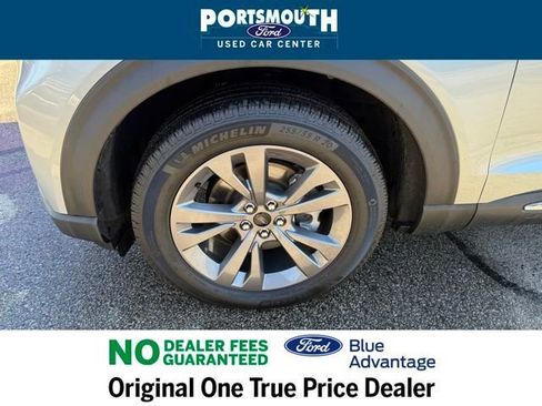 Used 2025 Ford Explorer Active w/ Active Comfort Package image 33