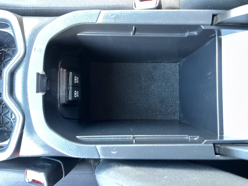 Used 2019 Toyota RAV4 XLE w/ Convenience Package FWD image 26