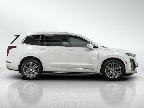 Used 2023 Cadillac XT6 Premium Luxury w/ Technology Package AWD/4WD image 6
