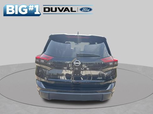 Used 2024 Nissan Rogue S AWD/4WD image 6