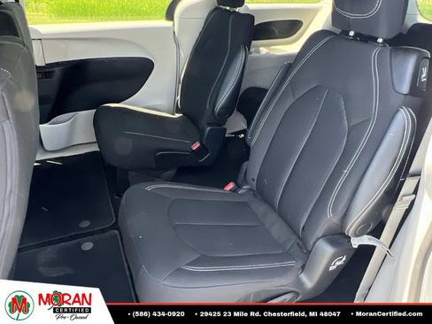 Used 2021 Chrysler Voyager LX FWD image 12