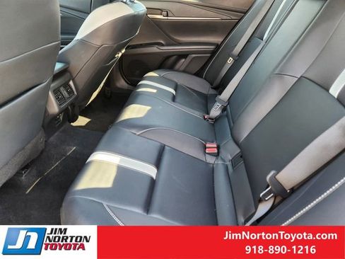 Used 2025 Toyota Camry SE image 31