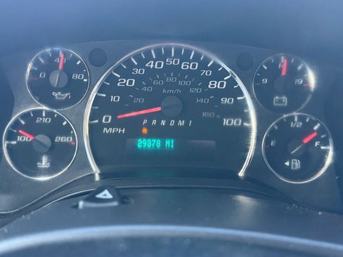 Used 2016 Chevrolet Express 3500 LT w/ LT Preferred Equipment Group image 6