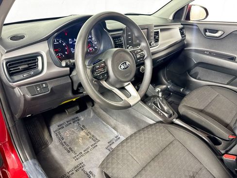 Used 2018 Kia Rio S image 9