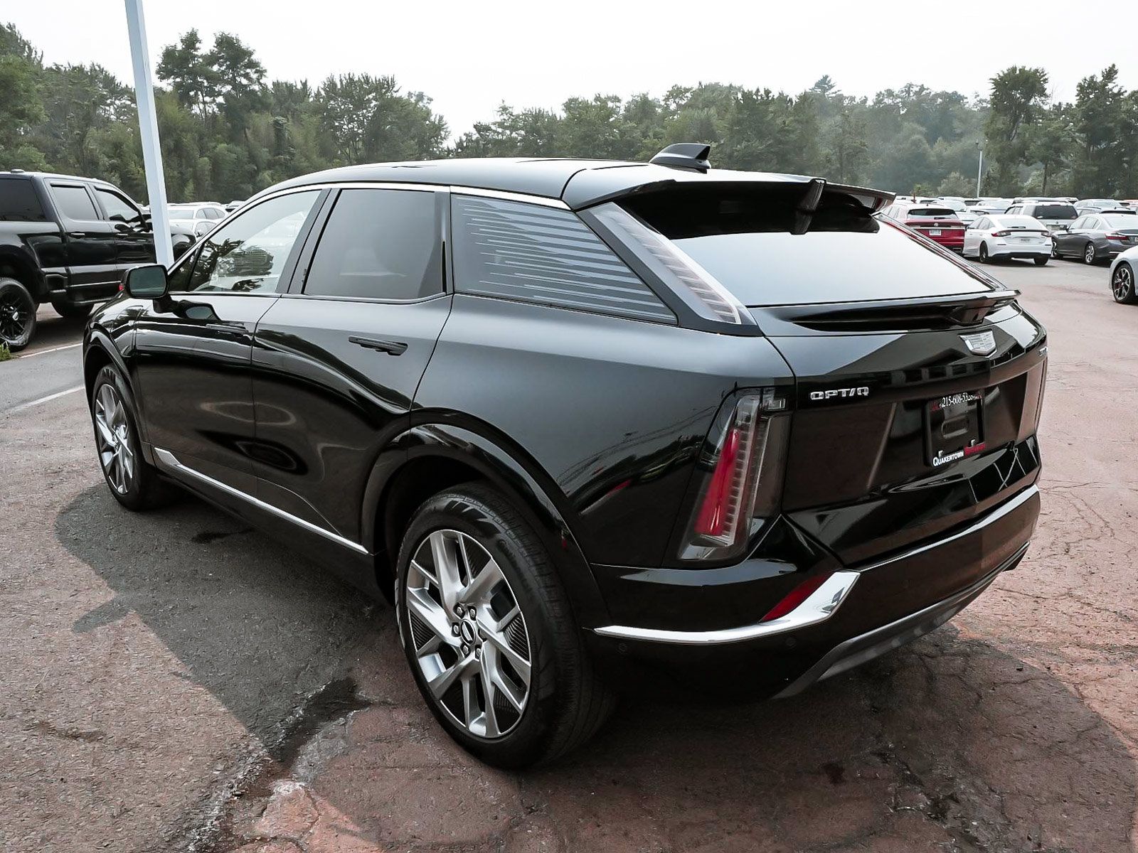 Used 2025 Cadillac Optiq Luxury 1 AWD/4WD image 4