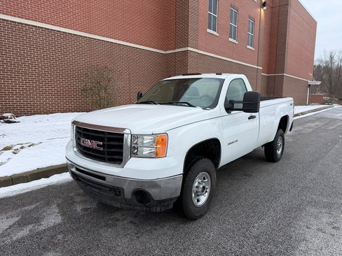 Used 2010 GMC Sierra 3500 W/T w/ Snow Plow Prep Package image 1