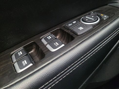 Used 2020 Kia Sorento LX FWD image 27