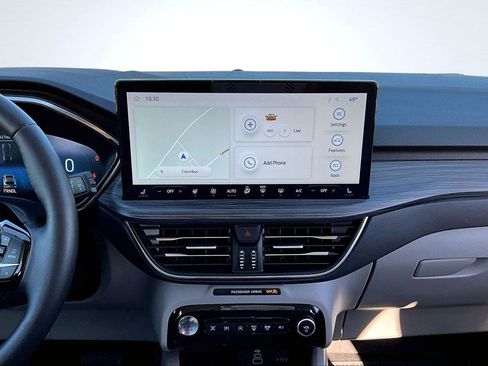 Used 2024 Ford Escape Platinum image 6