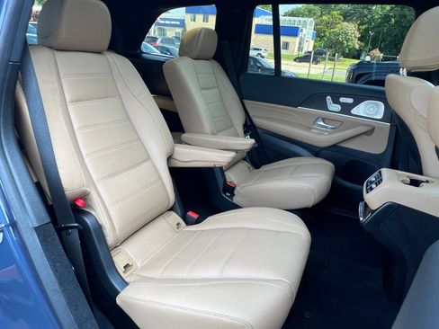 Used 2024 Mercedes-Benz GLS 450 4MATIC image 30