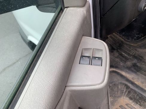 Used 2021 Chevrolet Express 3500 w/ Power Convenience Package RWD image 17