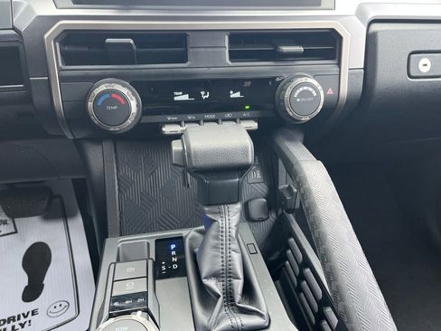 Used 2025 Toyota 4Runner SR5 image 23