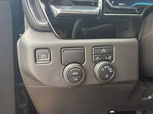 Used 2023 Chevrolet Silverado 1500 LT RWD image 5