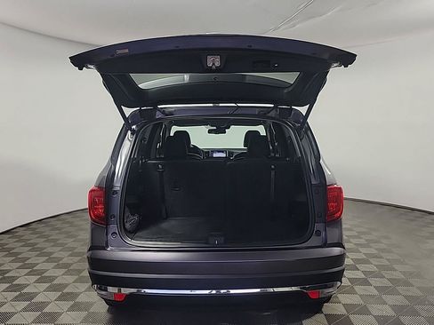 Used 2016 Honda Pilot Touring image 6