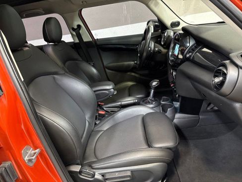 Used 2019 MINI Cooper S w/ Premium Package image 52