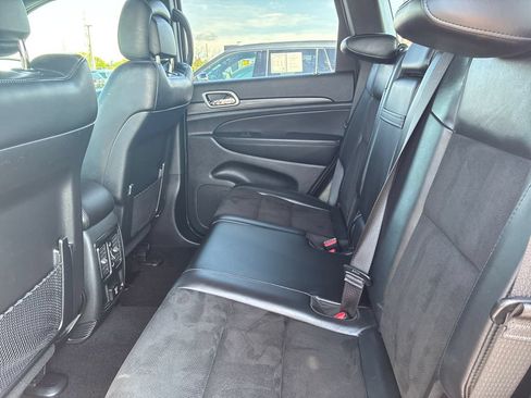 Used 2021 Jeep Grand Cherokee Laredo X AWD/4WD image 15