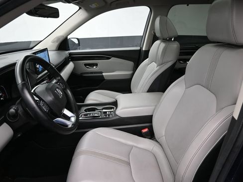 Certified 2024 Honda Pilot Touring image 26