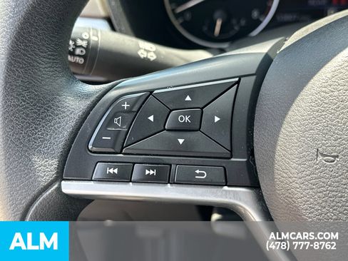 Used 2025 Nissan Altima 2.5 SV FWD image 29