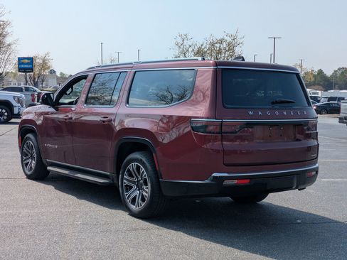 Used 2024 Jeep Wagoneer L Series II w/ Flexible Seating Group image 7