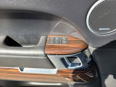 Used 2017 Land Rover Range Rover HSE AWD/4WD image 24