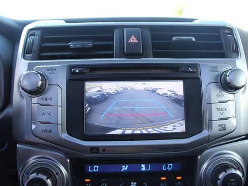 Used 2016 Toyota 4Runner Limited RWD image 33