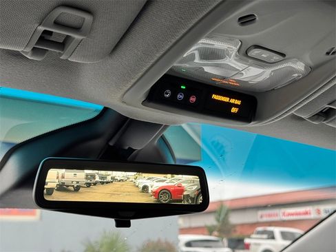 Used 2019 Chevrolet Bolt Premier w/ Infotainment Package image 26