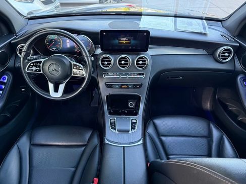 Used 2020 Mercedes-Benz GLC 300 4MATIC w/ Parking Assistance Package image 11