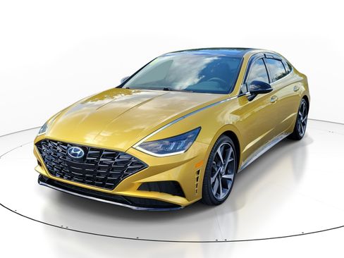 Used 2021 Hyundai Sonata SEL Plus w/ Tech Package FWD image 3