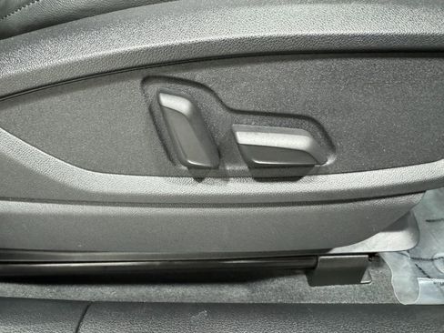 Certified 2022 Audi Q5 Premium Plus w/ Premium Plus Package image 21