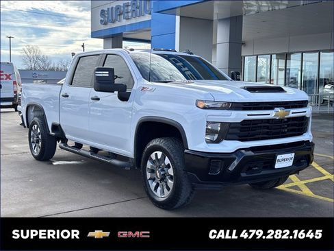 Used 2025 Chevrolet Silverado 2500 Custom w/ Custom Convenience Package image 1