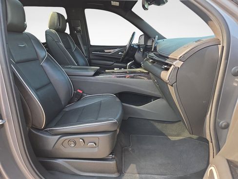 Used 2021 Cadillac Escalade Sport w/ Driver Assist Tech Package AWD/4WD image 36
