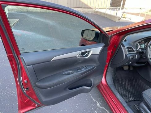 Used 2015 Nissan Sentra SV FWD image 17