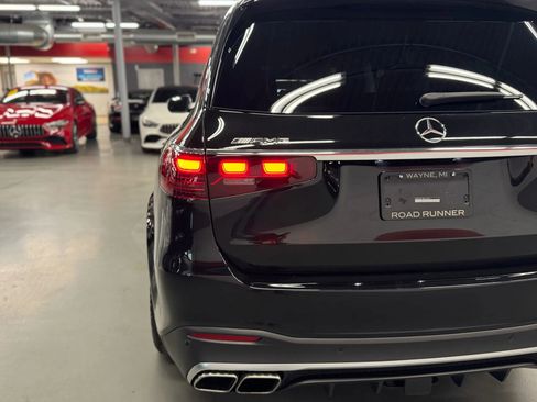Used 2024 Mercedes-Benz GLS 63 AMG GLS 63 4MATIC Sport Utility 4D image 9