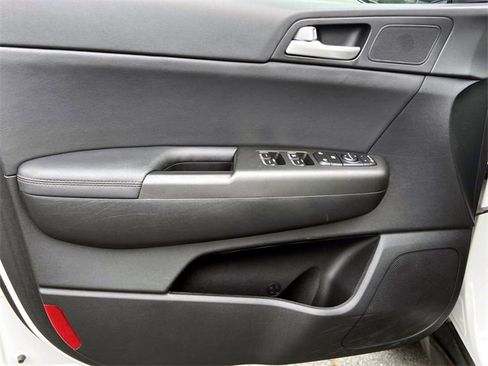 Used 2022 Kia Sportage Nightfall Edition image 20