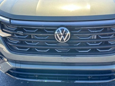New 2026 Volkswagen Atlas Cross Sport SEL R-Line AWD/4WD image 8